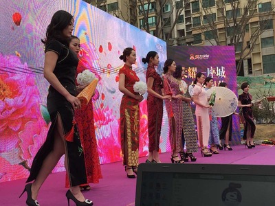 创新引领风尚 甘肃制高点广告装饰，打造兰州庆典活动新标杆